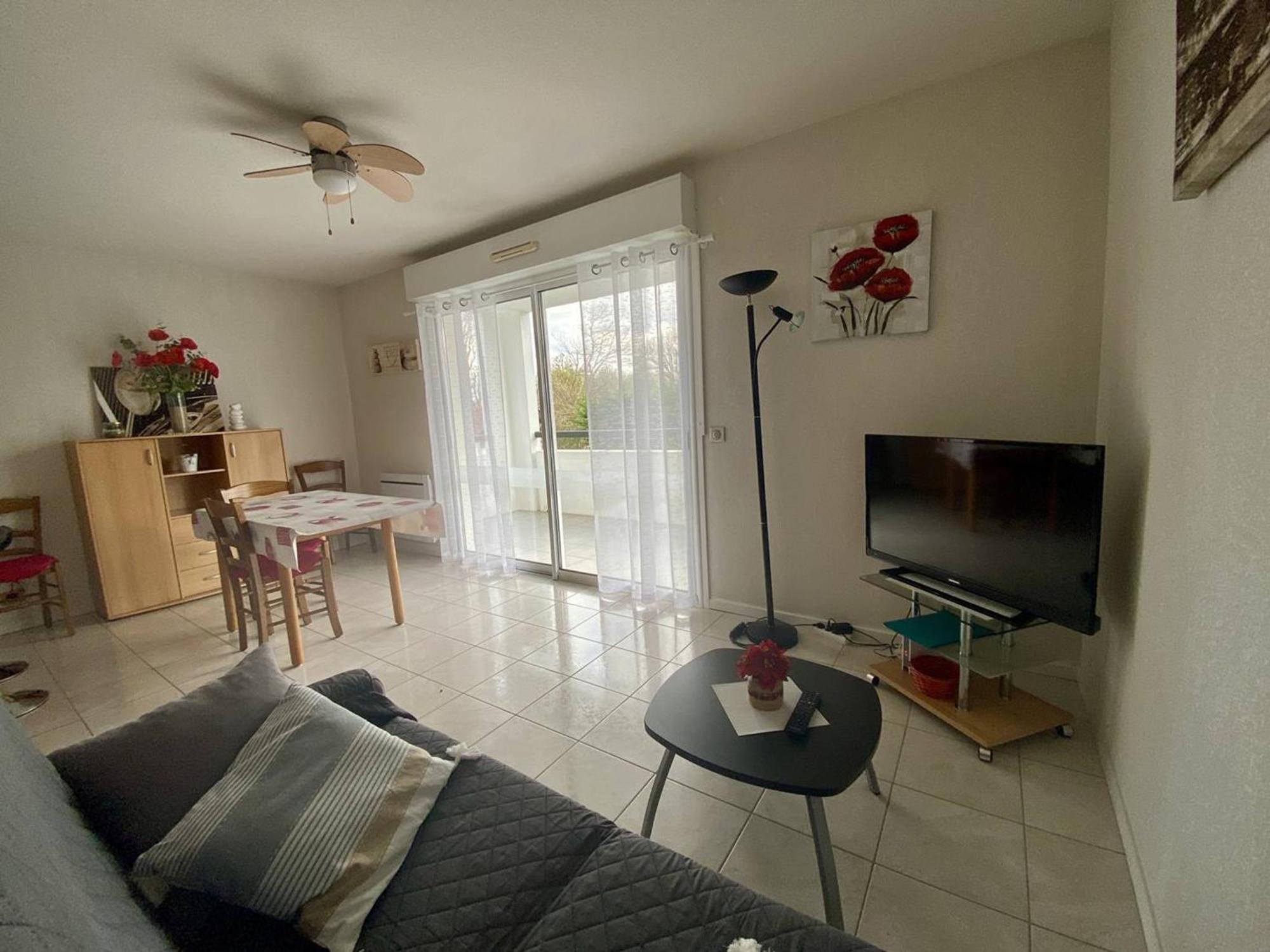 Appartement T2 Confortable Avec Terrasse, Proche Centre Ville Et Thermes, Cambo-Les-Bains - Fr-1-495-30 Exterior photo